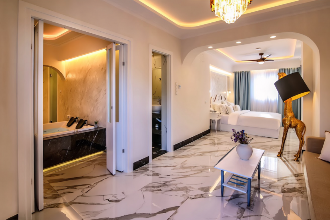 Panorama Suites And Spa 20/85
