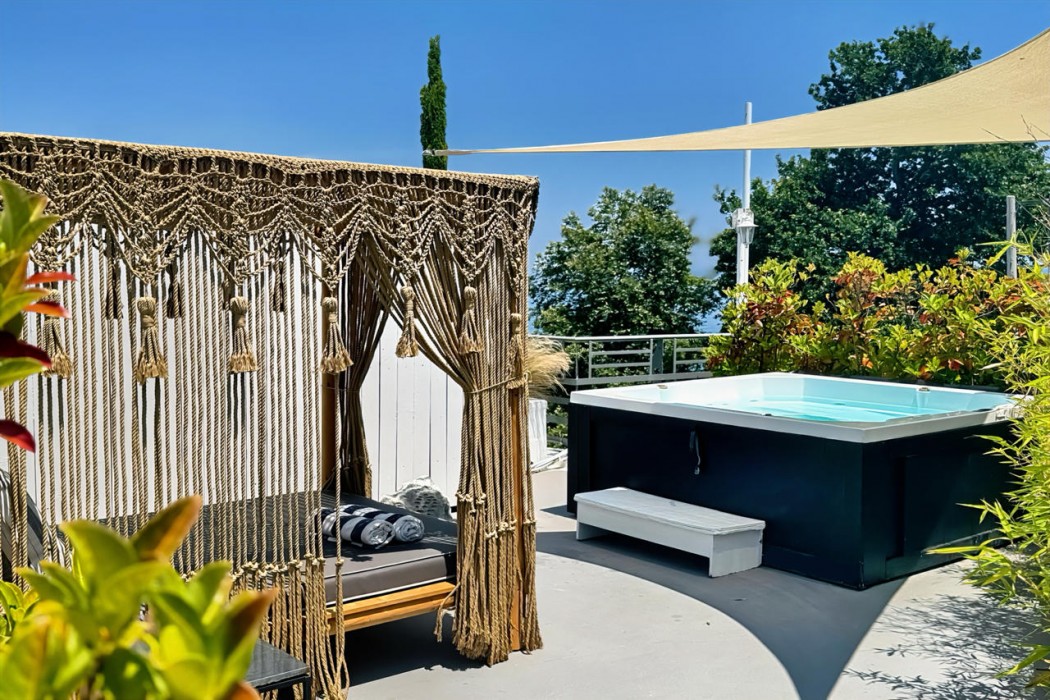 Panorama Suites And Spa 43/85