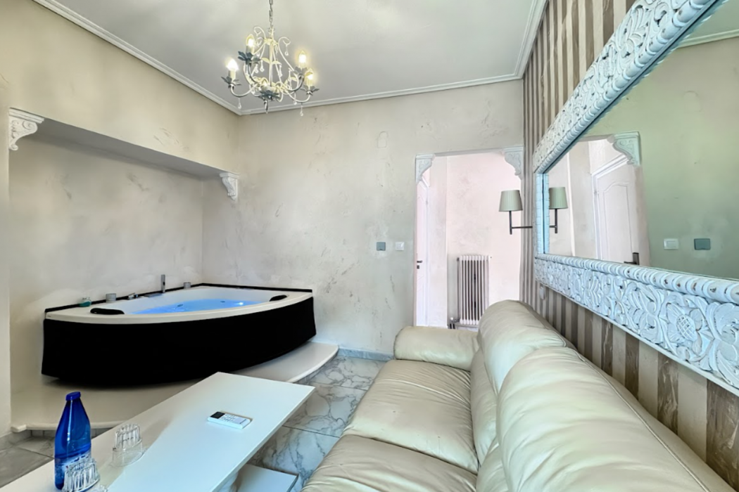 Panorama Suites And Spa 48/85