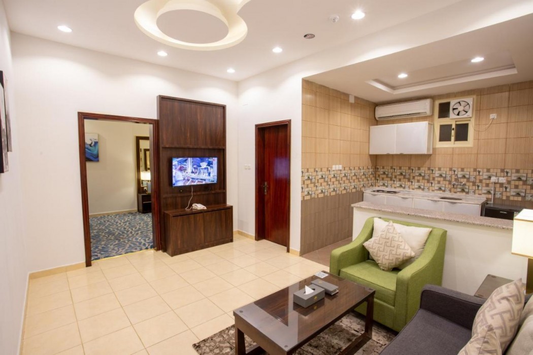 Kyan Hotel Suites Al Eskan 10/14