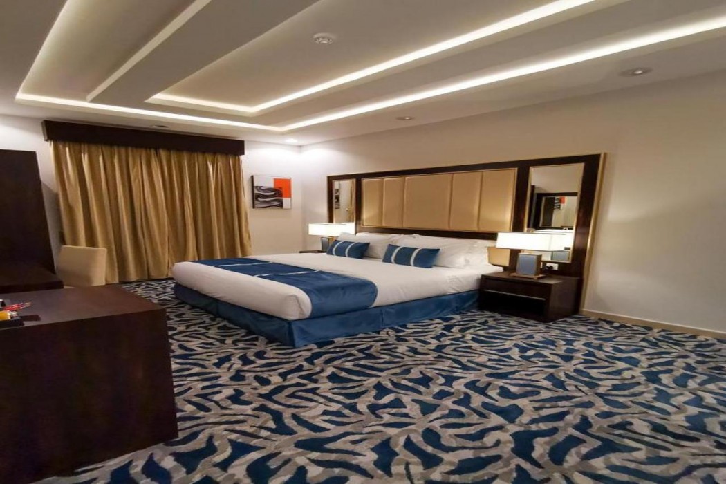 Kyan Hotel Suites Al Eskan 8/14