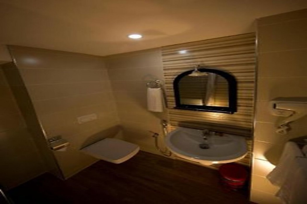 BOURNISSA HOTEL 8/8