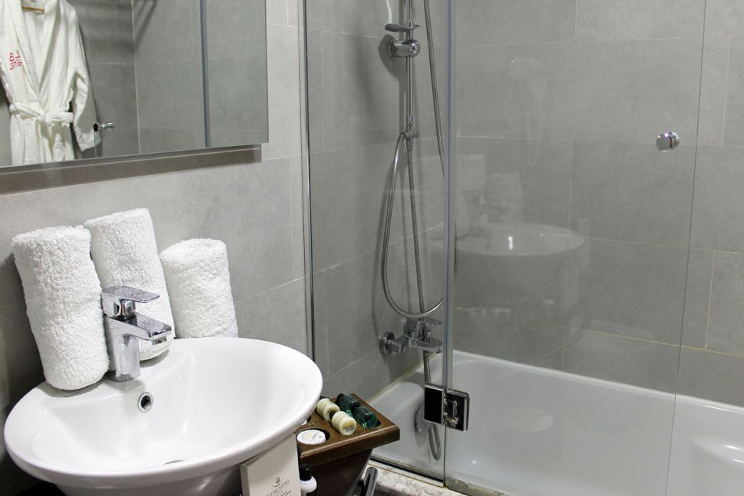 LB Suite Hotel 6/51