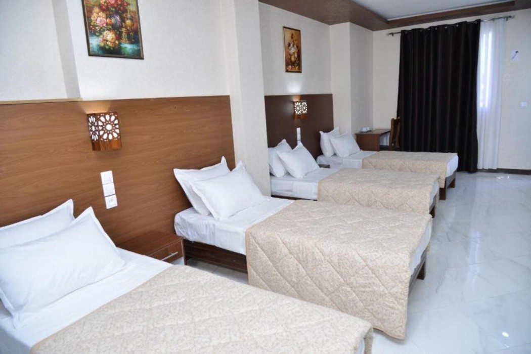 MH HOTEL 6/8