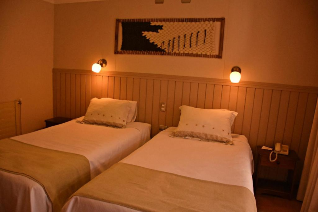 Hotel Lady Florence Dixie 9/62