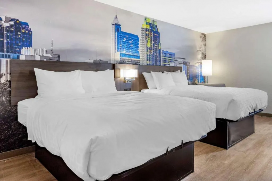Clarion Pointe Raleigh Midtown 11/33