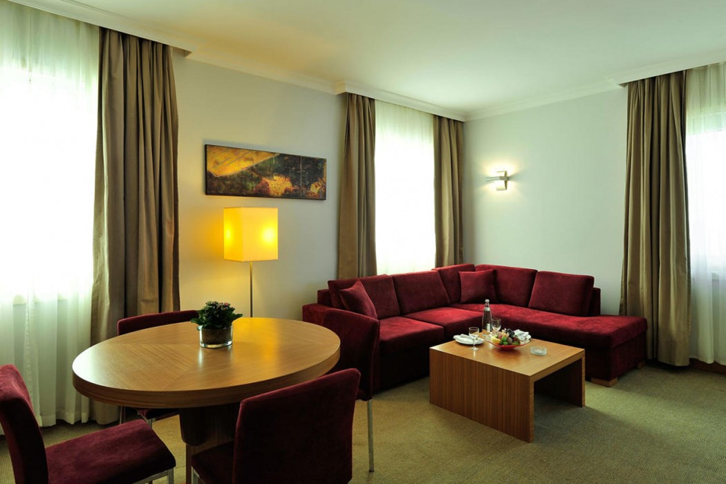 Divan Istanbul City 11/54