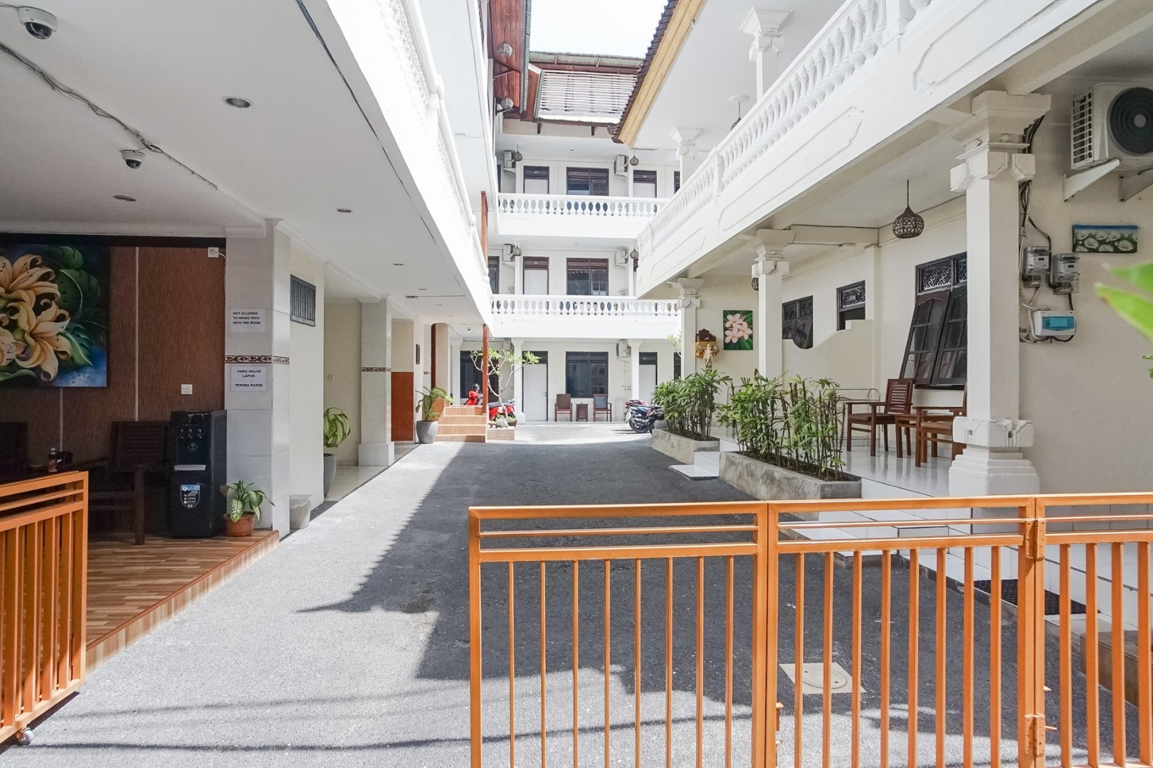 City Garden Bali Dwipa Hotel 7/76