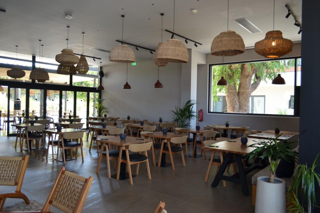 COOKS CLUB IALYSOS RHODES ADULTS ONLY 38/83