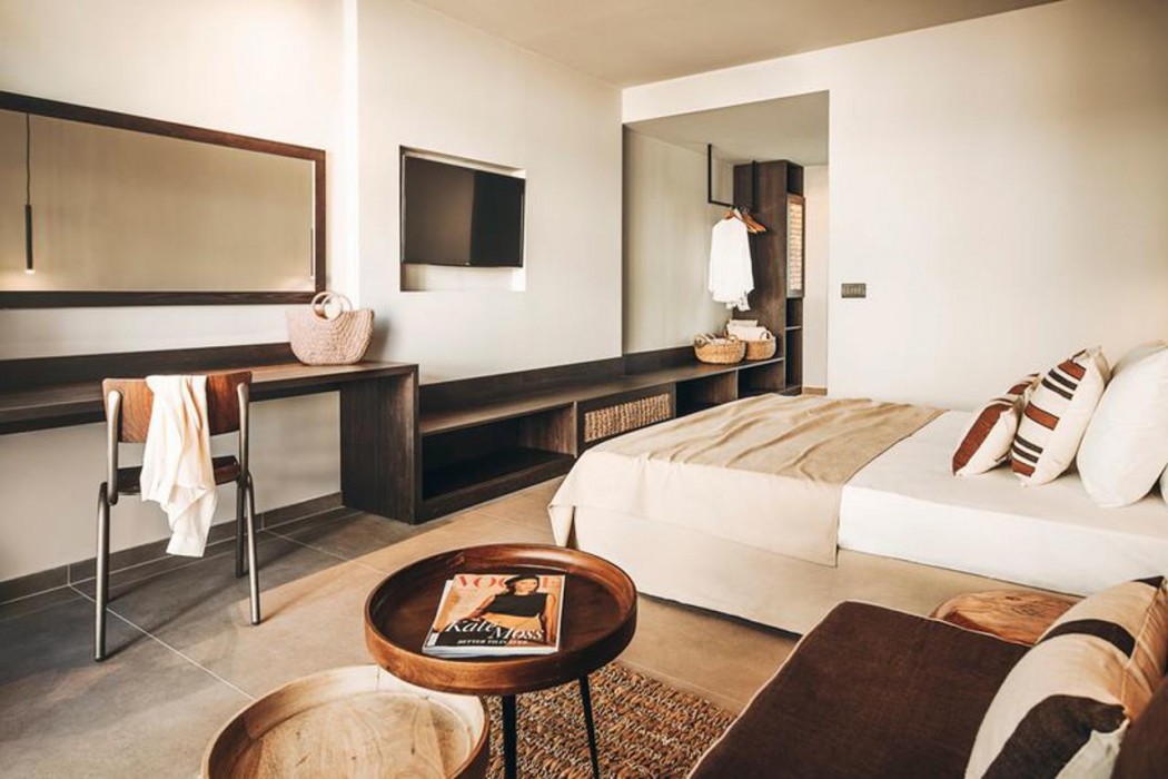 COOKS CLUB IALYSOS RHODES ADULTS ONLY 24/83