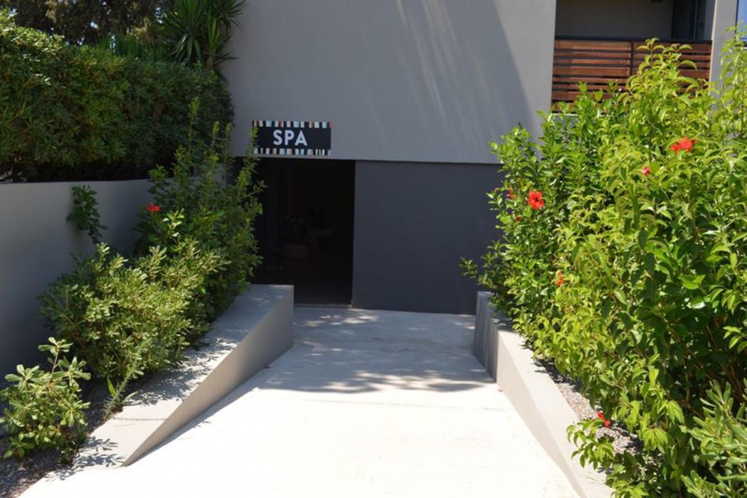 COOKS CLUB IALYSOS RHODES ADULTS ONLY 51/83