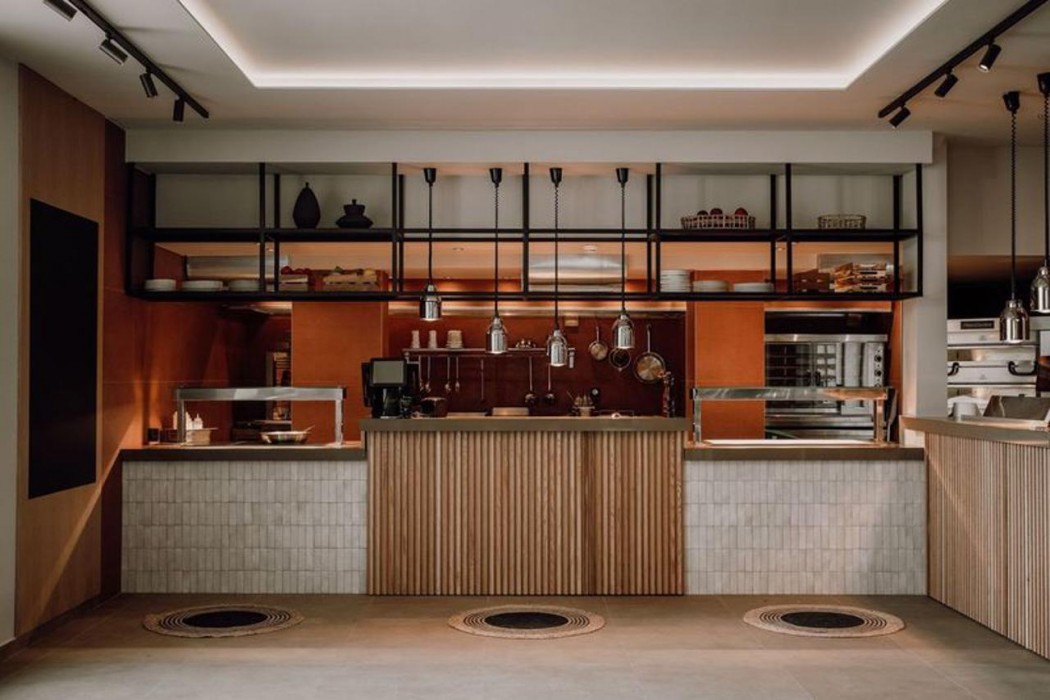 COOKS CLUB IALYSOS RHODES ADULTS ONLY 36/83