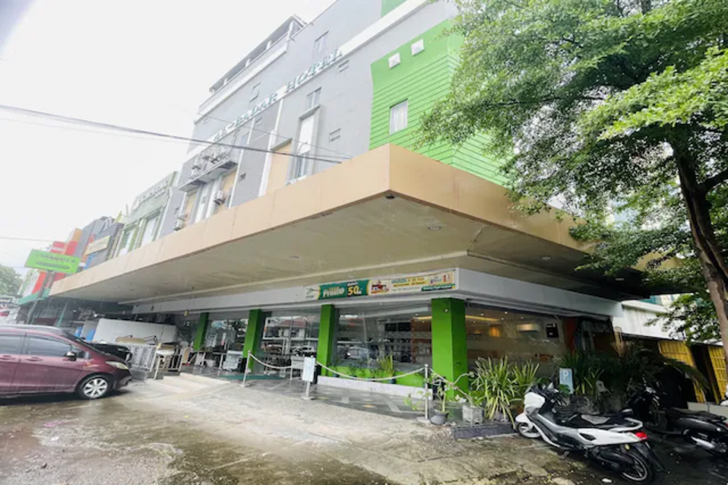 Hotel O near Mall Panakukkang formerly Al-Badar Hotel Syariah in MAKASSAR