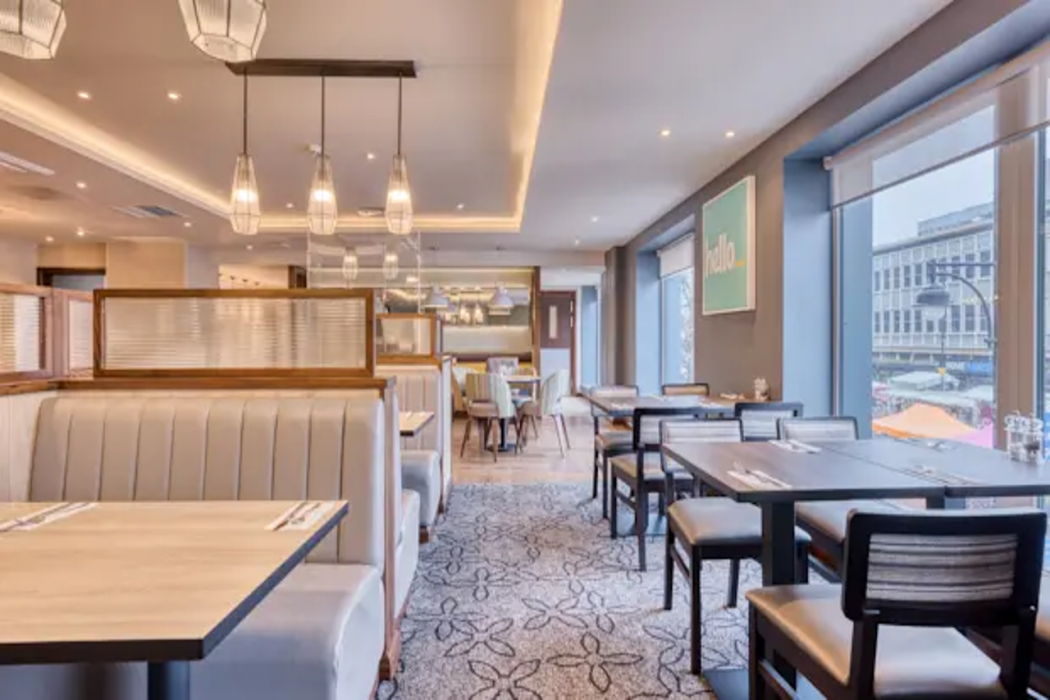 Premier Inn London Romford Town Centre 15/35