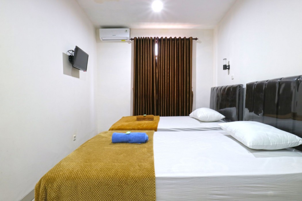 Saloka Guest House by ZUZU 11/65