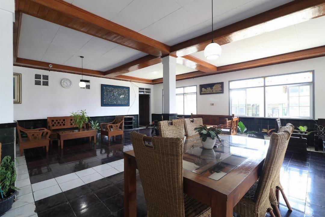 Abang Hotel Ciwidey 32/58