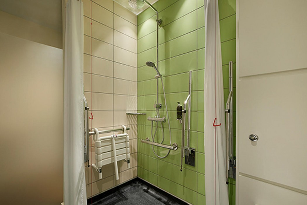 Room at hub by Premier Inn London Shoreditch, LONDON