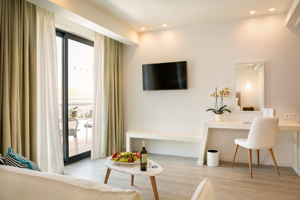 Samian Mare Hotel Suites & Spa 20/80