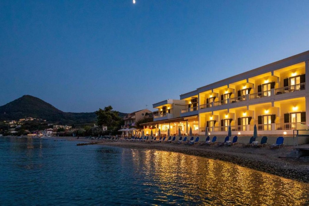 ロッシス ビーチ ホテル 写真1