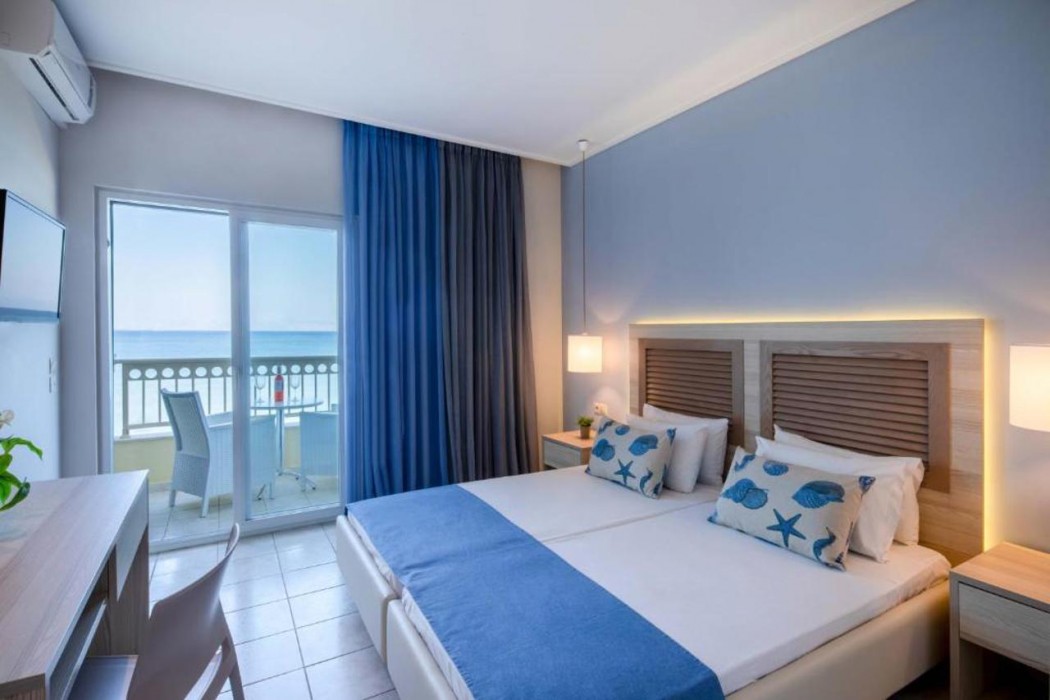 Rossis Beach Hotel 7/58