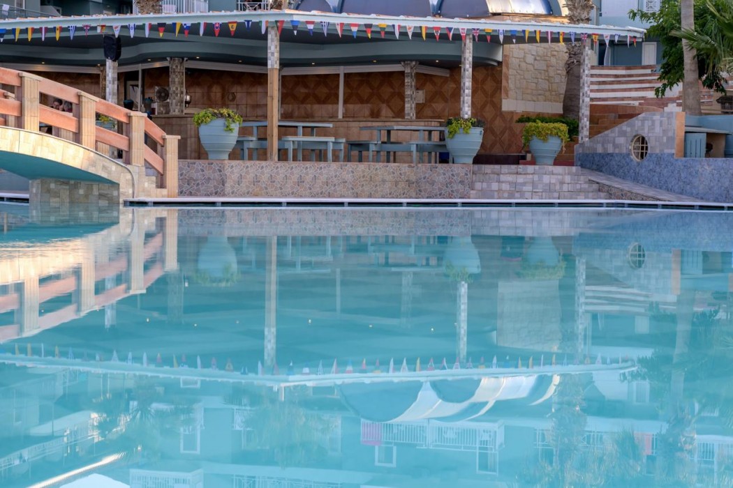 Sunbay Hotel 110/142