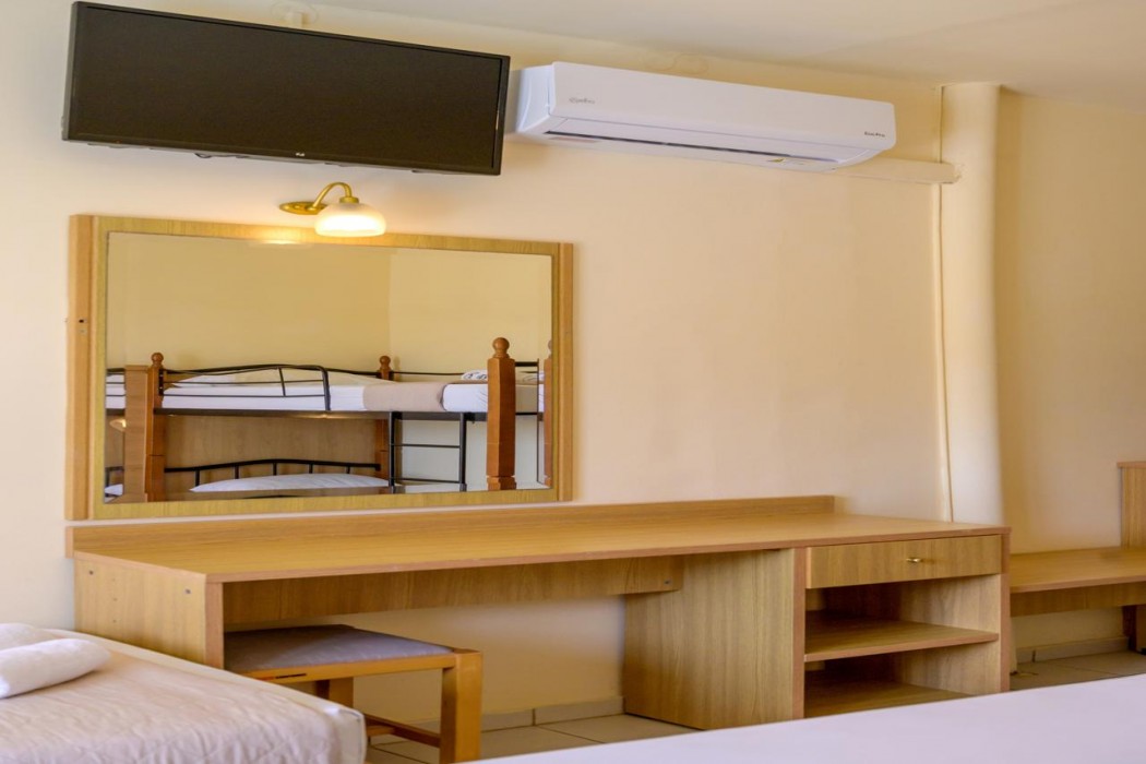 Sunbay Hotel 76/142