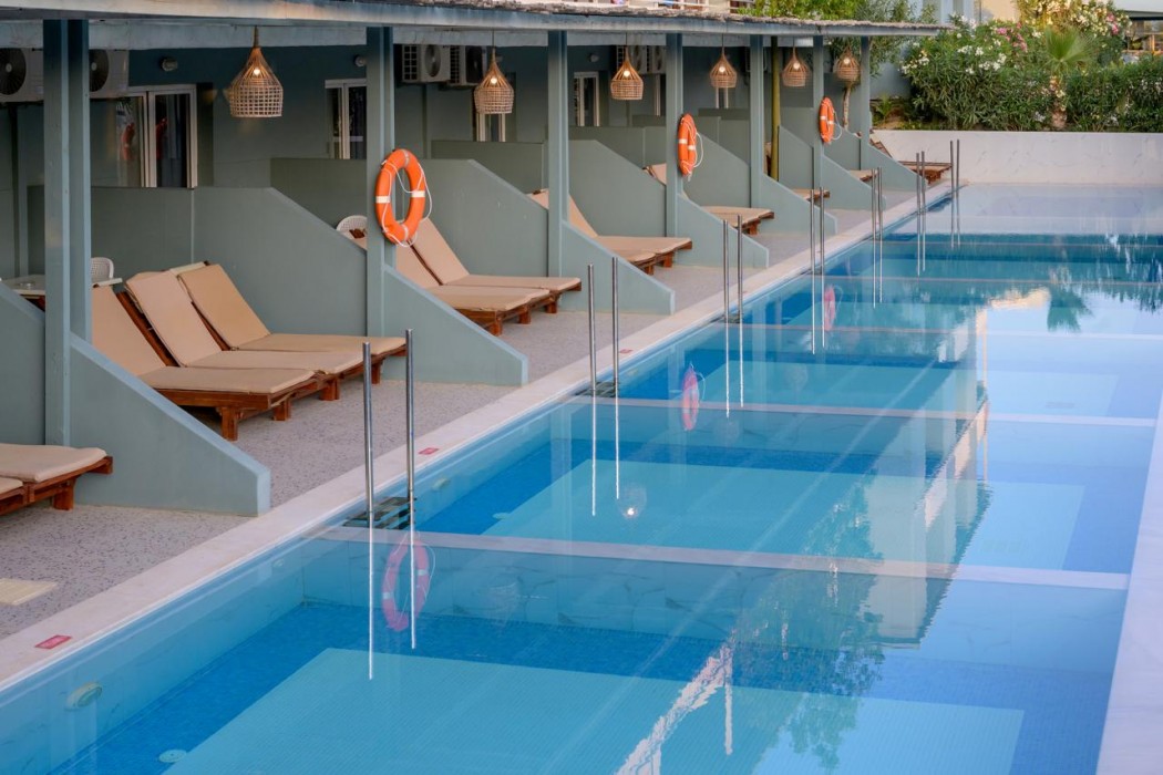 Sunbay Hotel 58/142