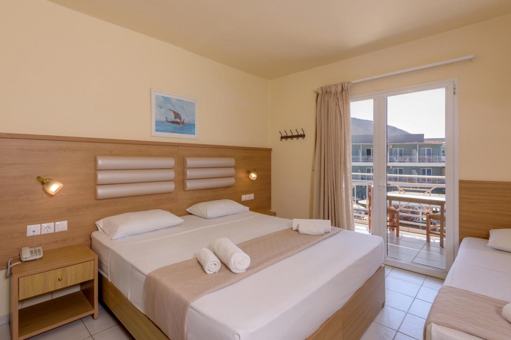 Sunbay Hotel 81/142