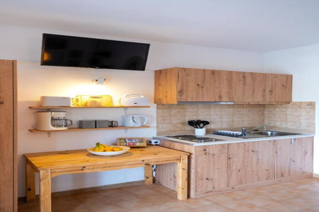 Tselios Apartments & Studios 9/27
