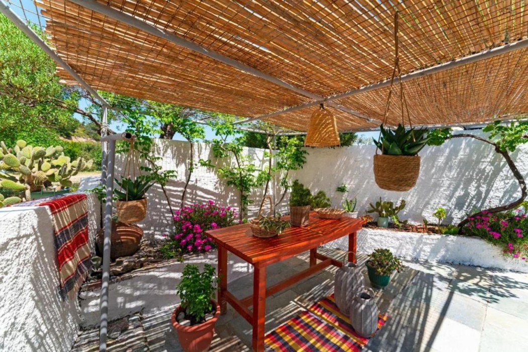 Tselios Apartments & Studios 12/27