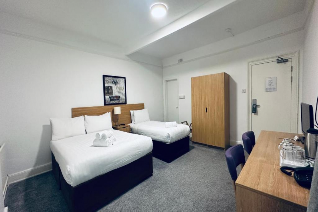 Exmouth Beach Hotel 11/23