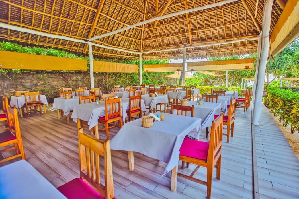 AHG Sun Bay Mlilile Beach Hotel 35/75