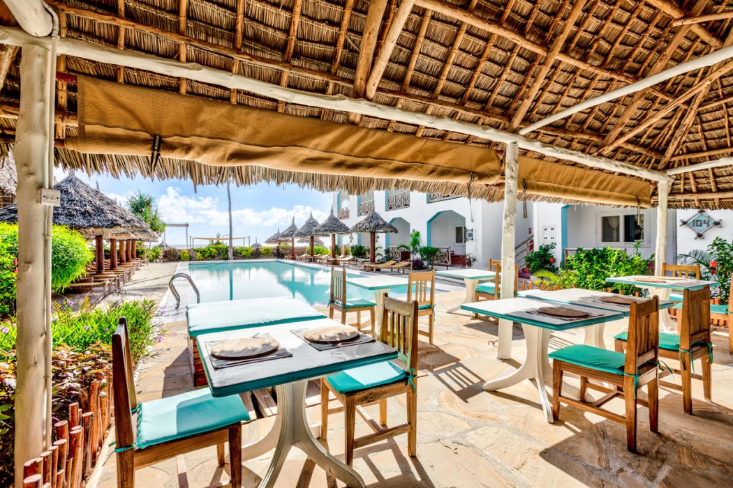 AHG Sun Bay Mlilile Beach Hotel 37/75