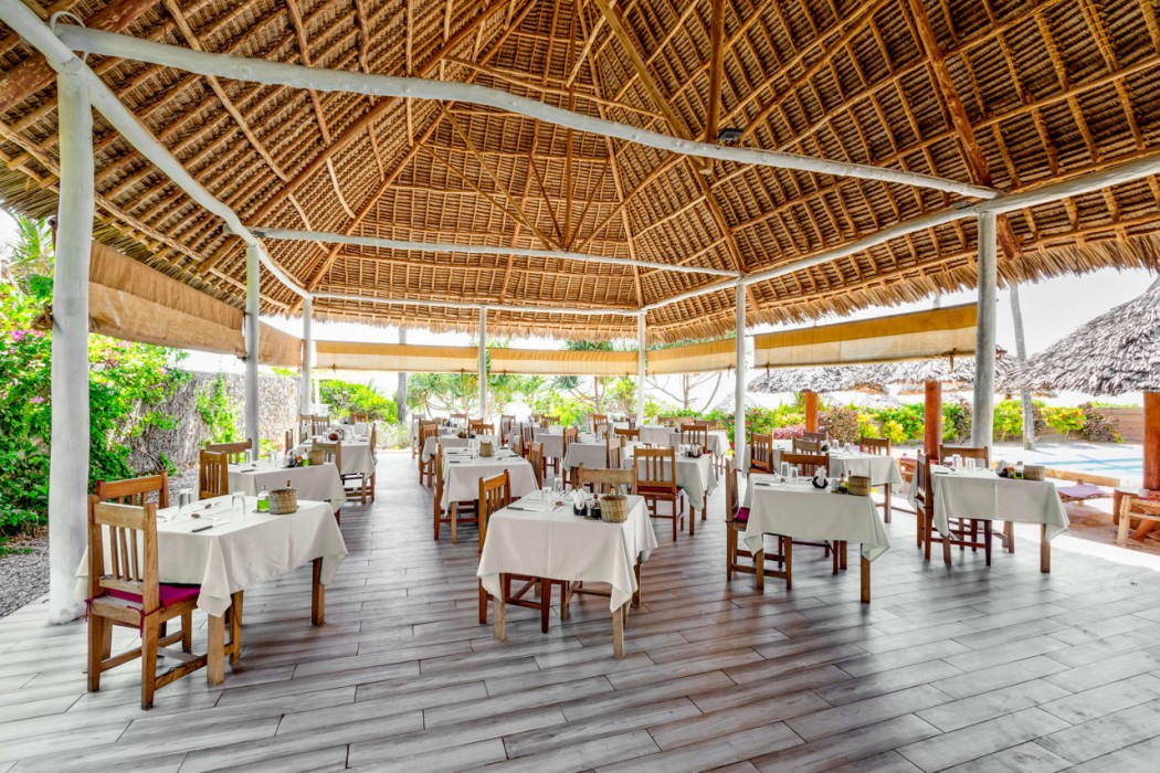 AHG Sun Bay Mlilile Beach Hotel 36/75