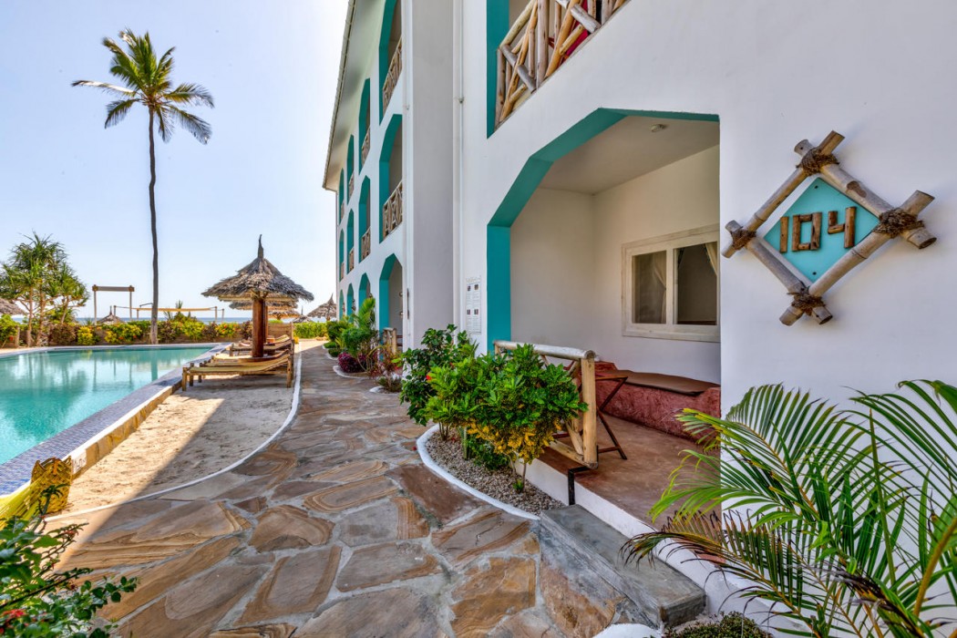 AHG Sun Bay Mlilile Beach Hotel 6/75