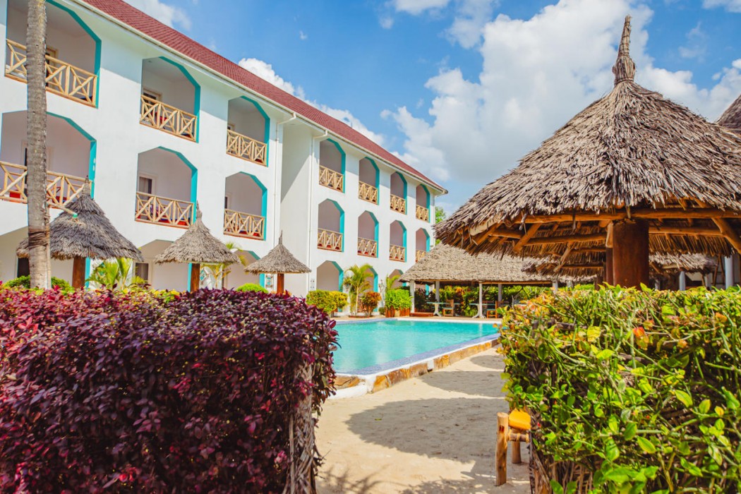 AHG Sun Bay Mlilile Beach Hotel 12/75