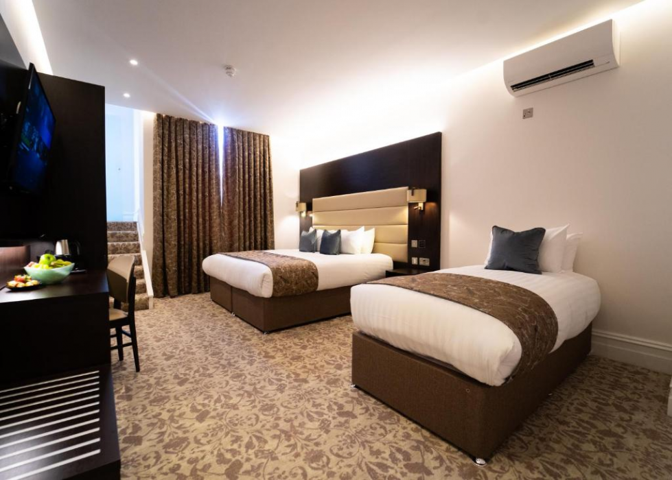 Rove Hotel 9/49