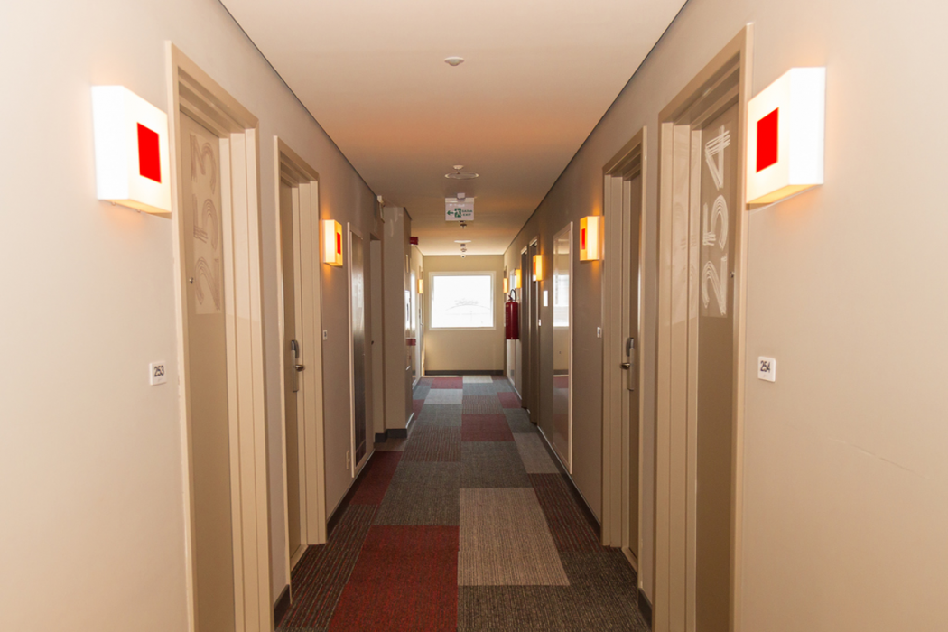 Ibis Lorena 26/61