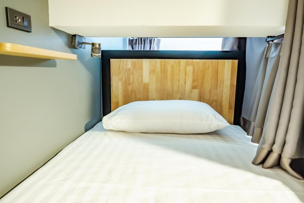 Ray Hostel 8/43