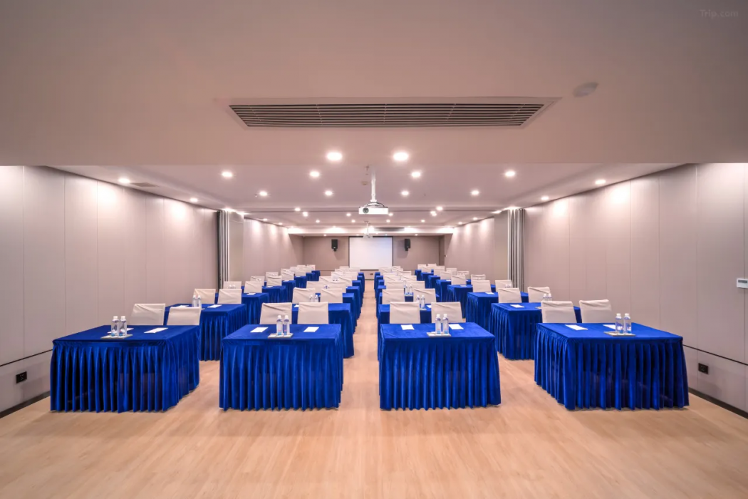 Microtel by Wyndham Huangshan Tangkou 29/43