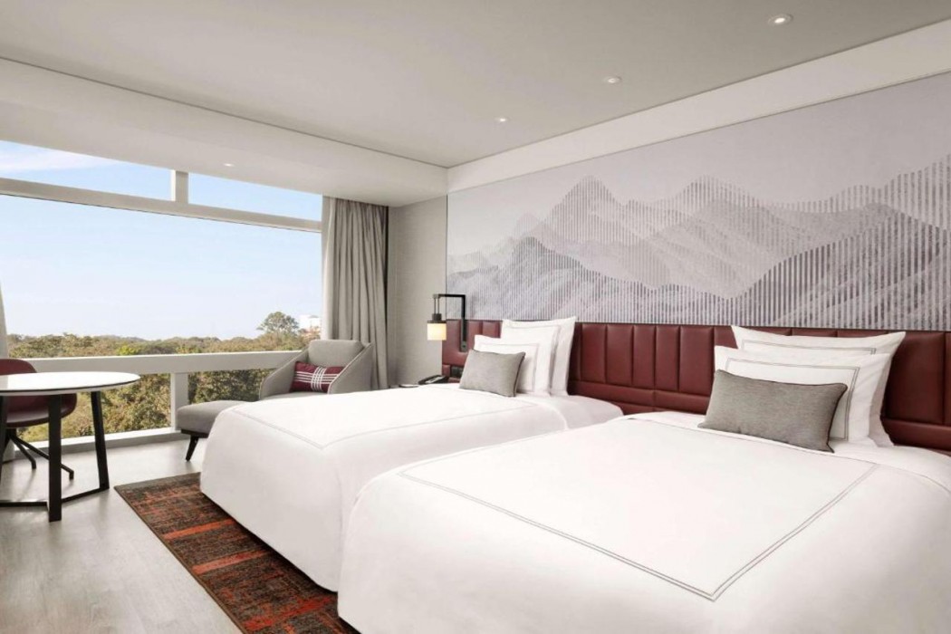 Swissotel Clark Philippines 12/60