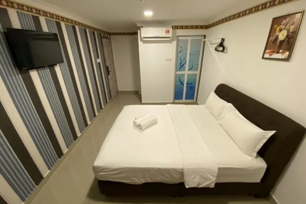 Shobi Hotel 18/48