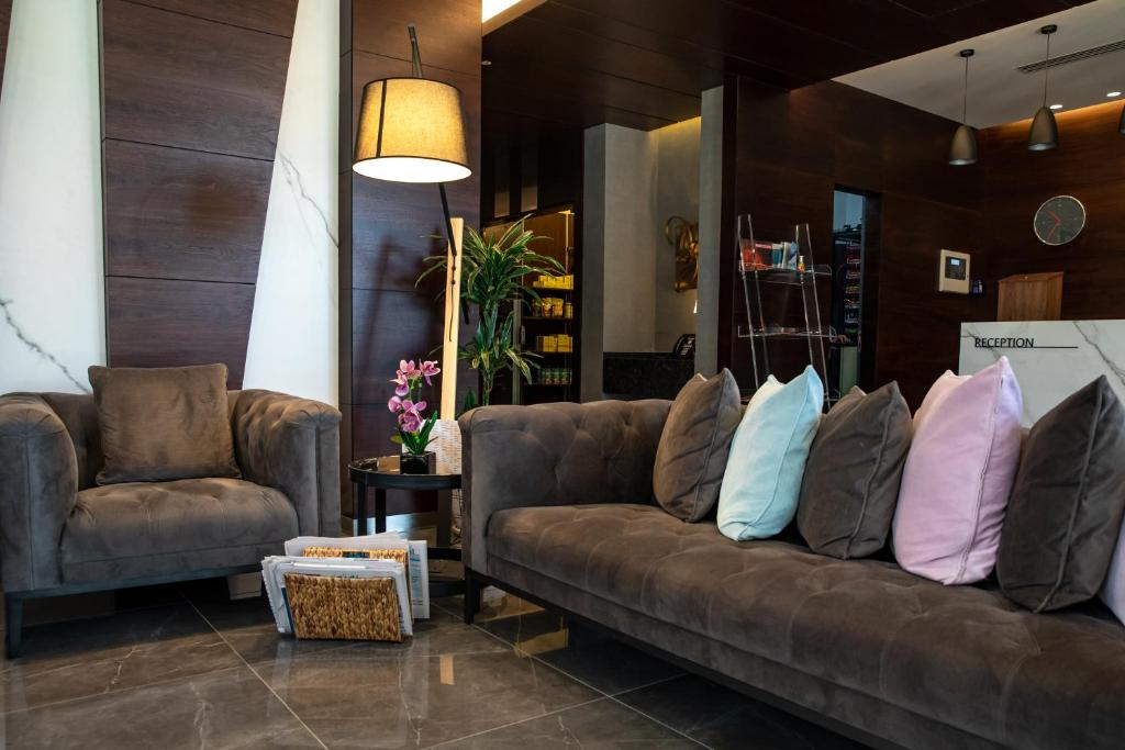 Compass Amman 7/46