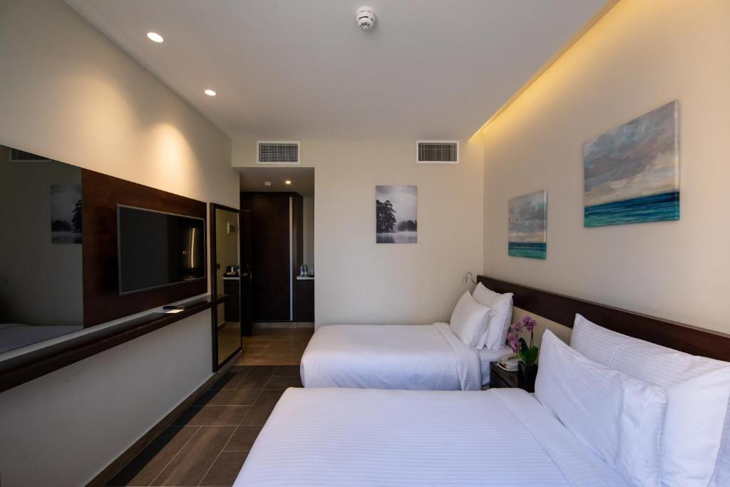 Compass Amman 11/46