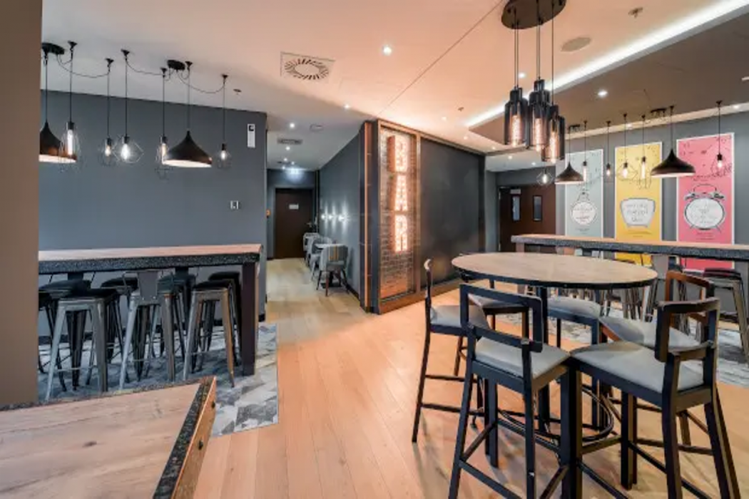 Premier Inn Stuttgart City Europaviertel 24/32