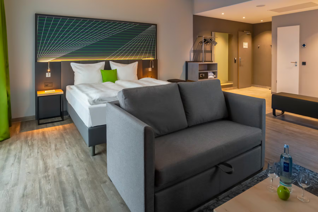 elaya hotel kevelaer, Trademark Collection by Wyndham 7/20