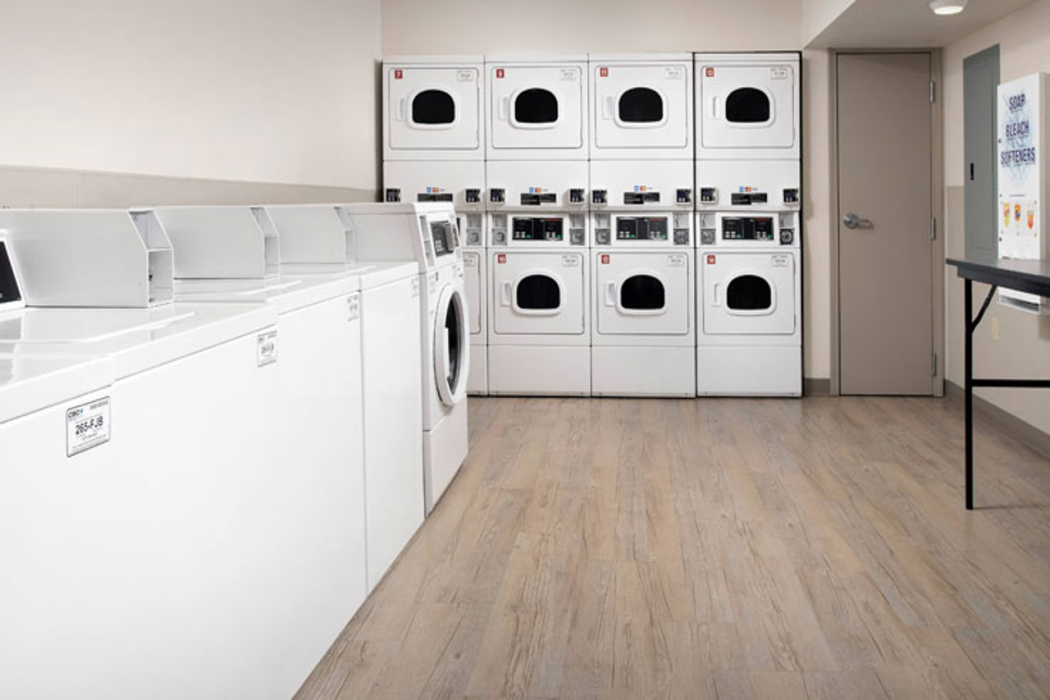 WoodSpring Suites Broken Arrow 8/10