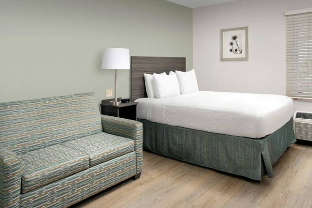 WoodSpring Suites Broken Arrow 6/10