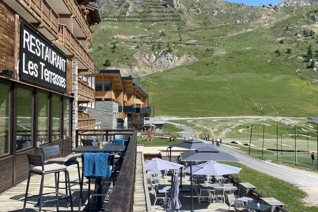 Le Levanna Hotel Restaurant 33/67