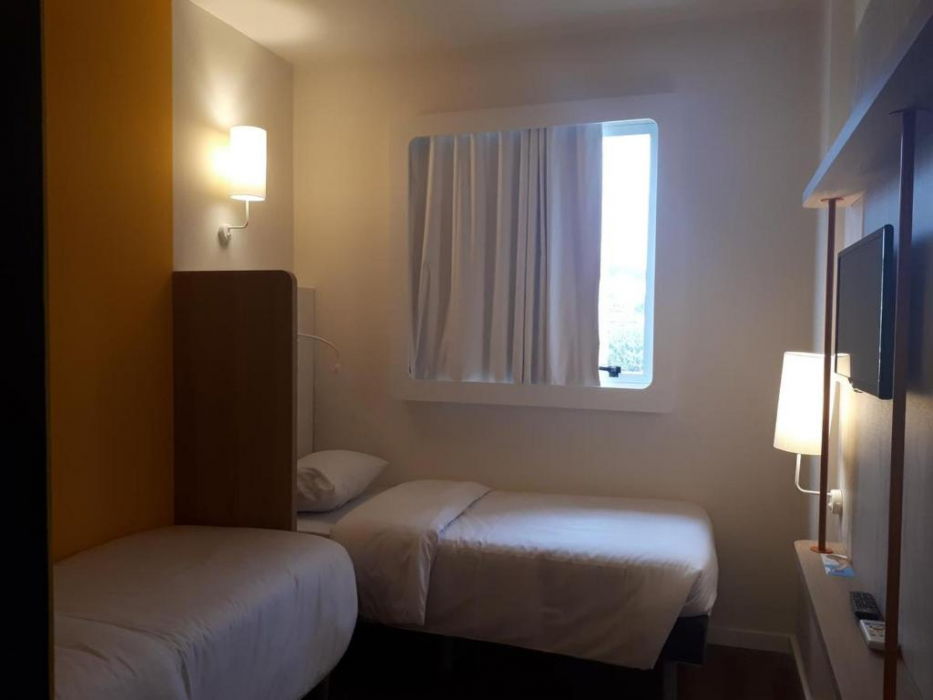 ibis budget Divinopolis 8/59